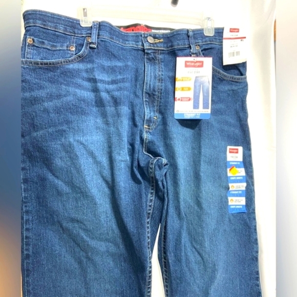 Men's Wrangler Regular Fit Performance Series Flex Waistband Jeans - Picture 3 of 8